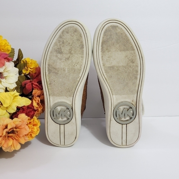 MICHAEL KORS GIRLS  SNEAKERS SHOES SZ. 1 - Picture 5 of 11